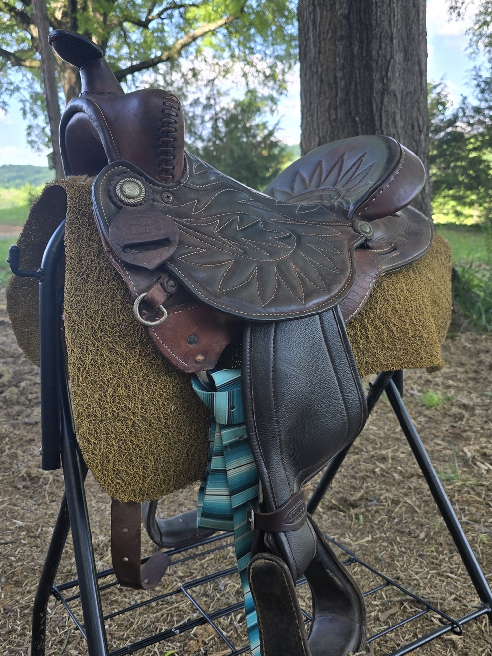 Royal King Brown Leather Western Saddle. 14" Seat And FQH bars.